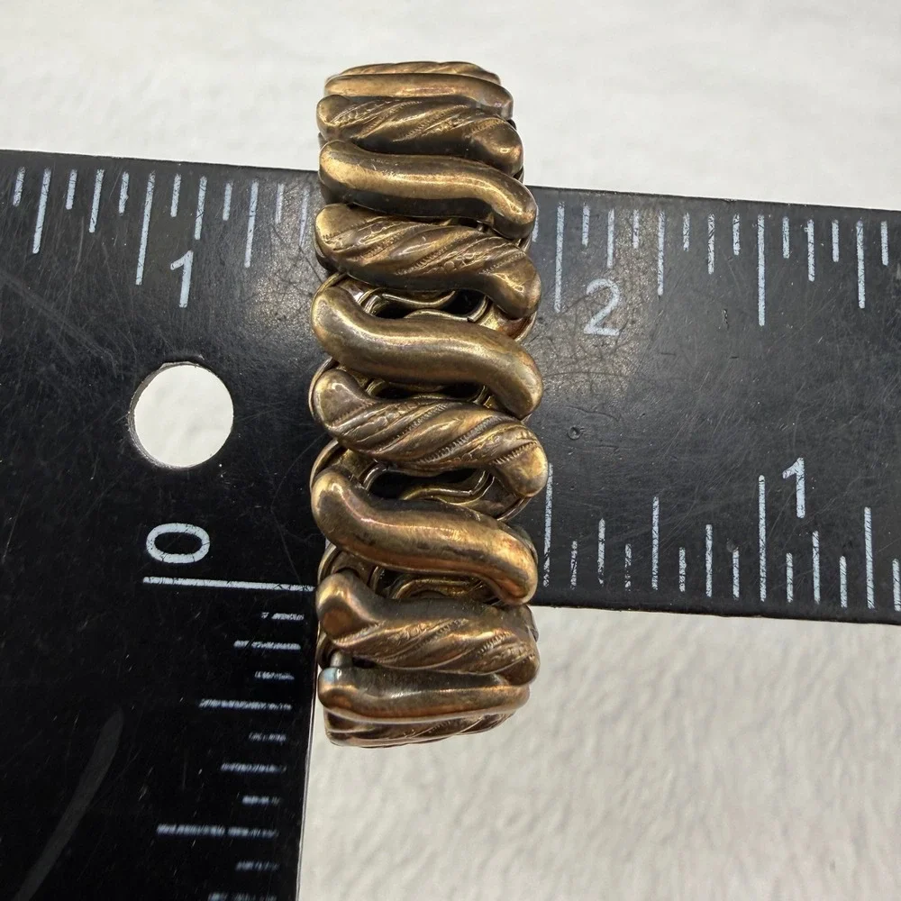 Vintage  D.F.B. Co. Carmen Expansion Bracelet WWII Sweetheart Gold Tone 5.5 READ